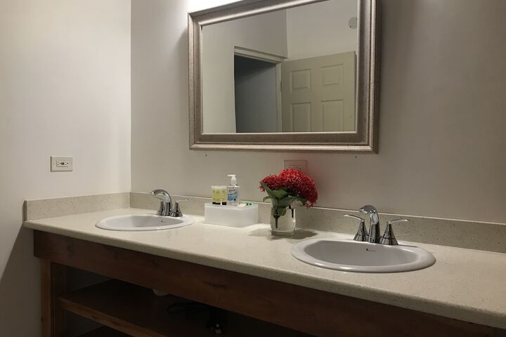 Room 14 of 66