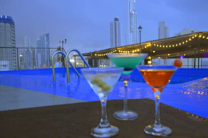 Hotel with Pool