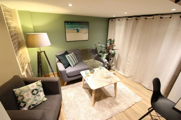 Room 3 of 13