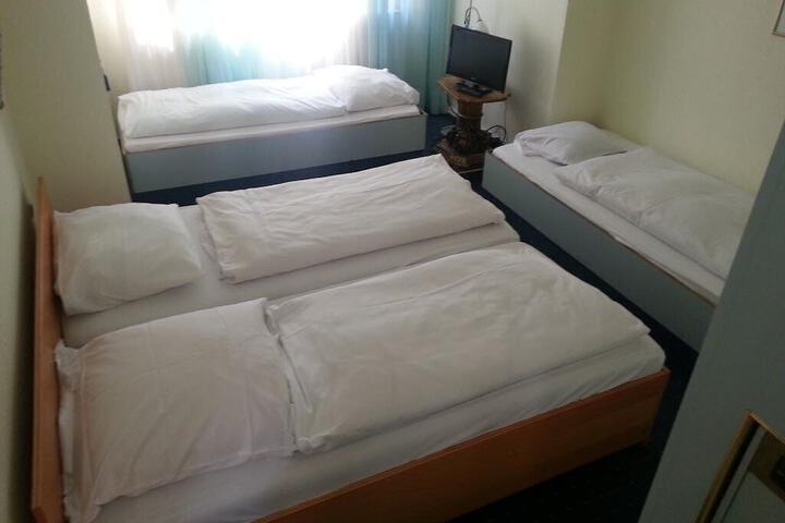 Room 20 of 25