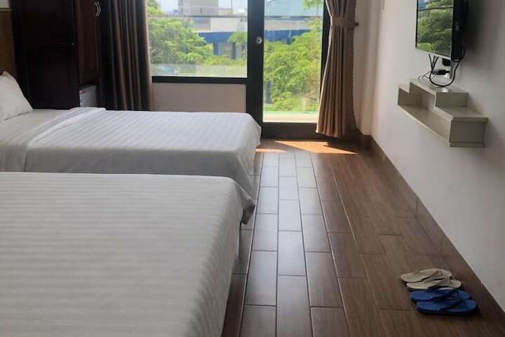 Room 15 of 38