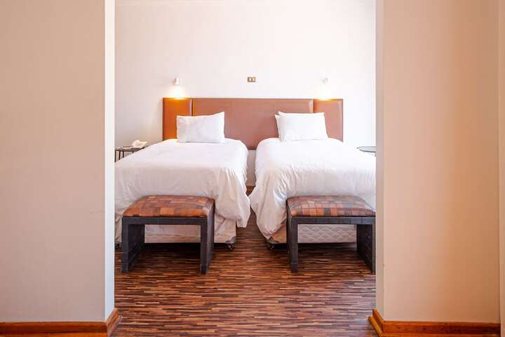 Room 10 of 85