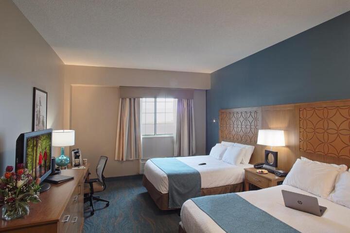 Standard Double Queen Room