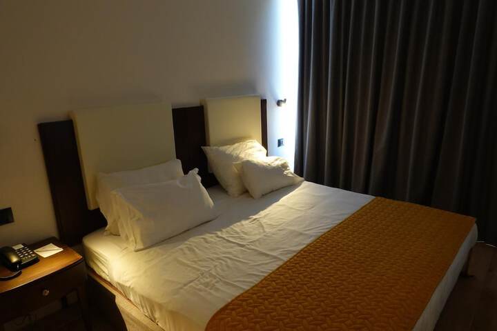 Room 14 of 46
