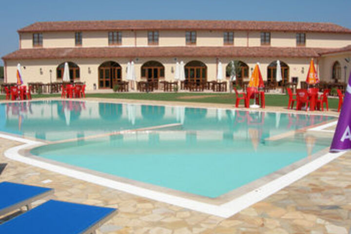 Pool 54 of 88