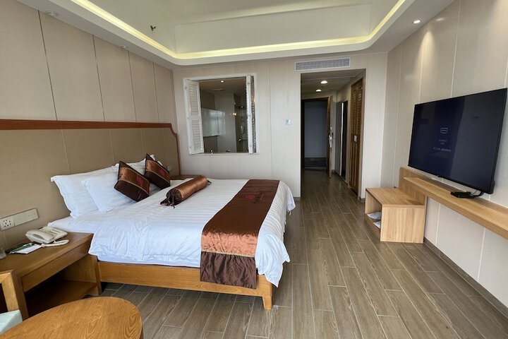 Room 22 of 37
