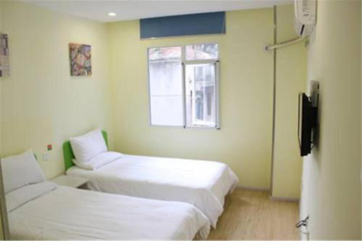 General 7 of 24