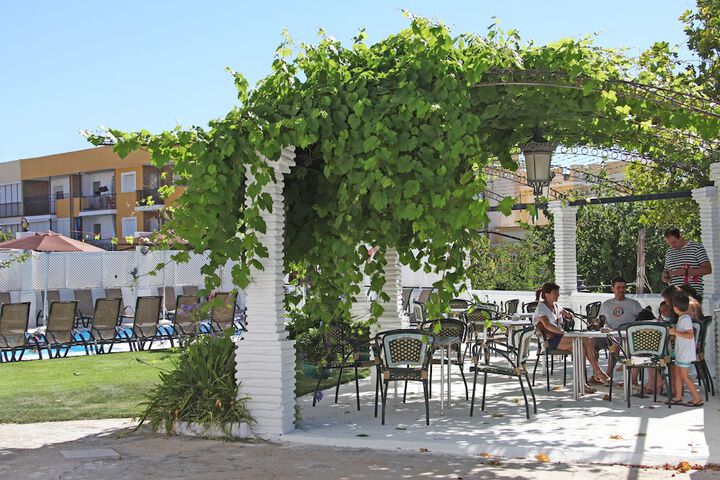 Terrace/Patio 9 of 43