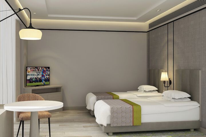 Room 6 of 95