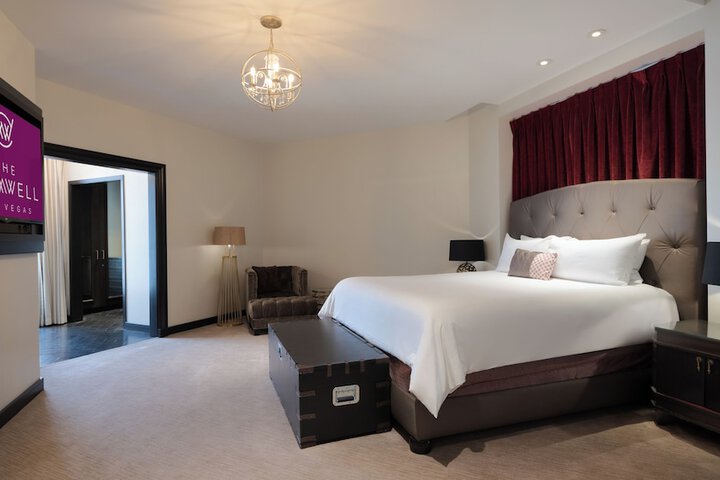 Room 10 of 52
