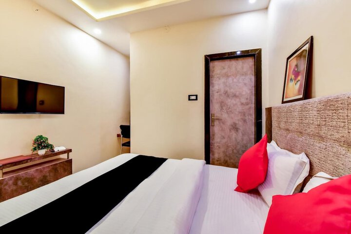 Room 20 of 37