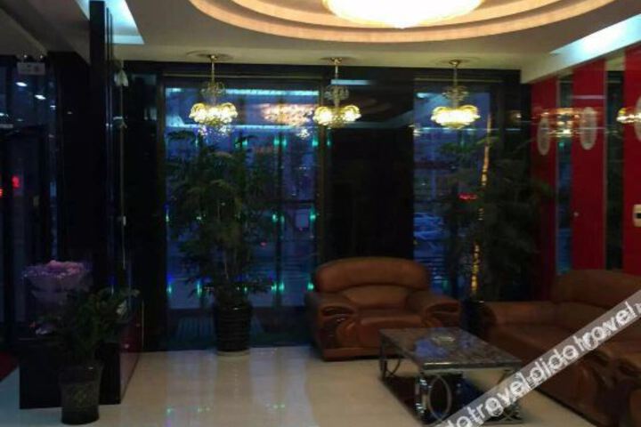 Hotel Interior 21 of 32