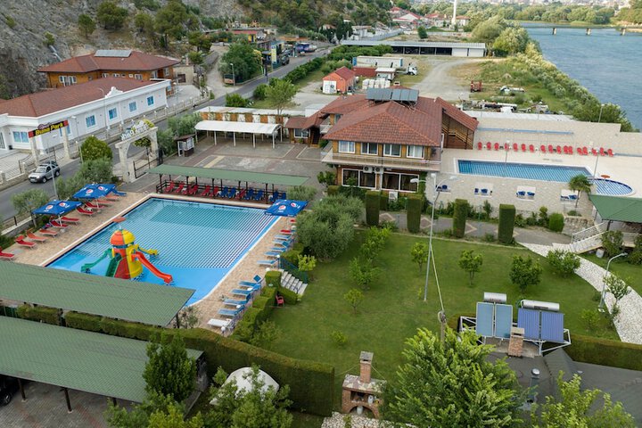 Hotel 136 of 139