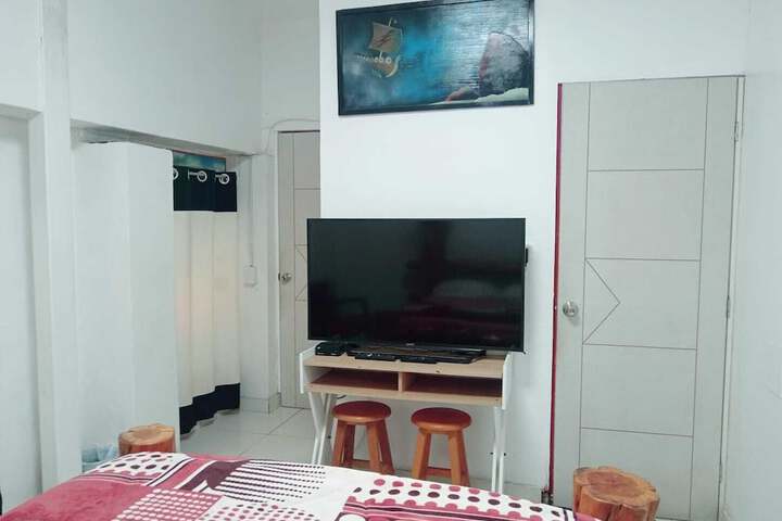 Room 3 of 13