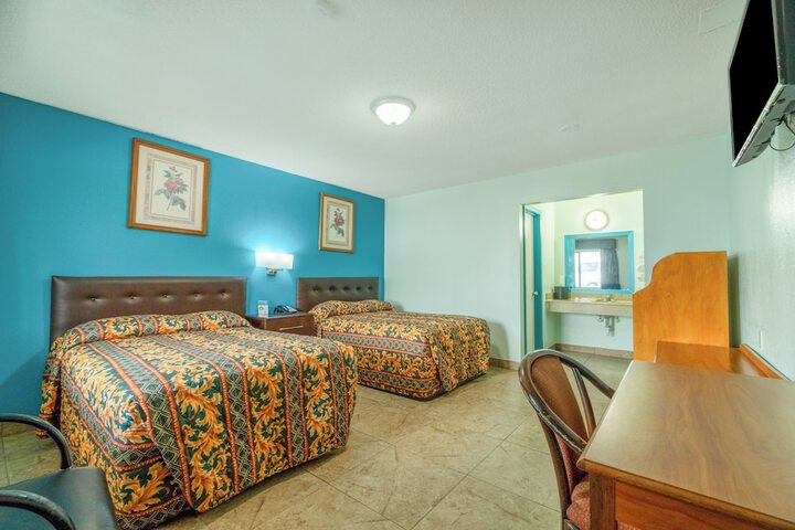 Room 11 of 22