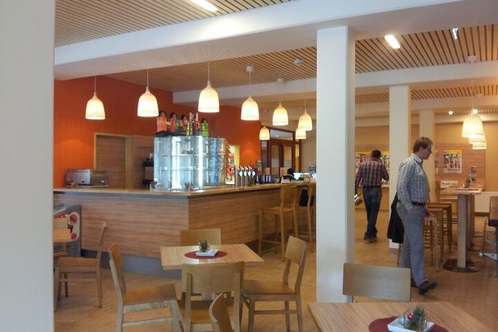 Check-in/check-out kiosk