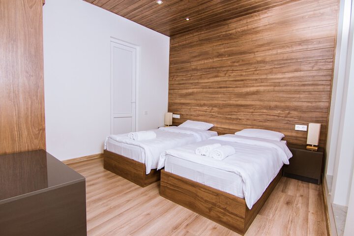 Room 15 of 44