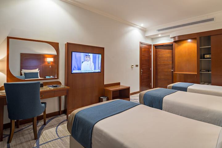 Room 12 of 84