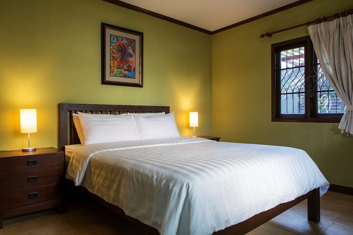 Room 8 of 27