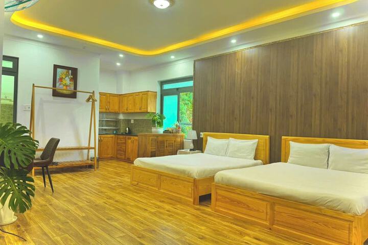 Room 16 of 146