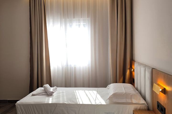 Room 10 of 54
