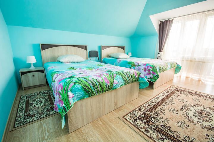 Room 34 of 69