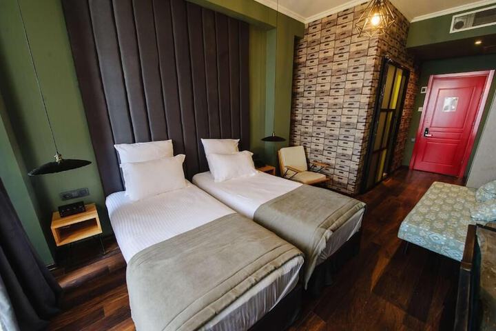 Room 20 of 50