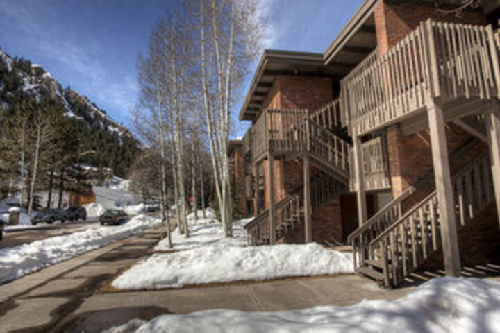 Hotel 5 of 25