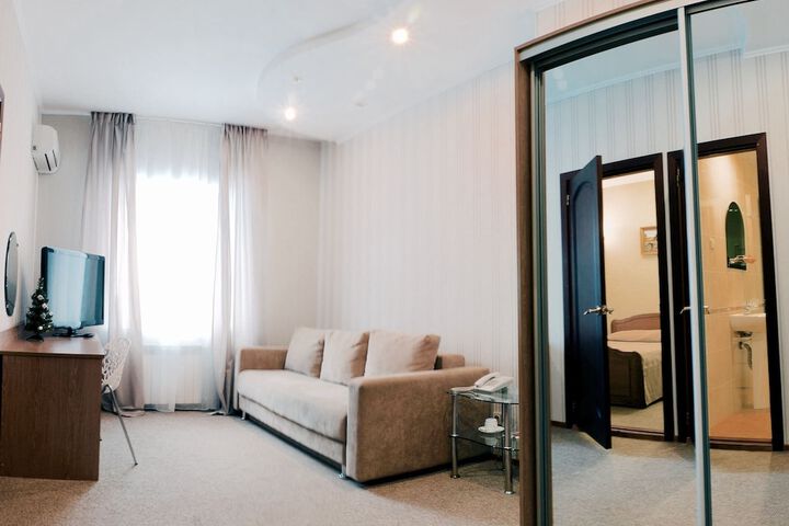Room 13 of 47