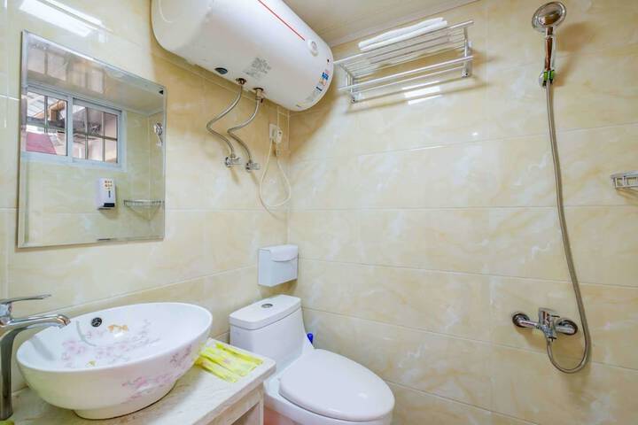 Room 16 of 21