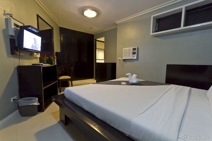 Room 18 of 31