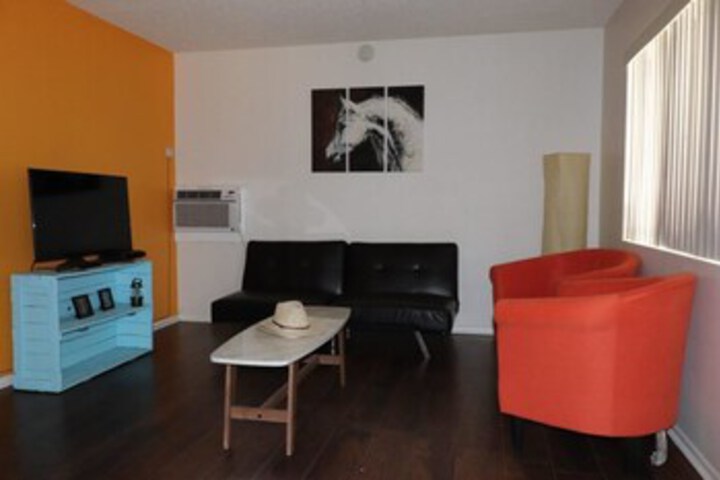 Room 42 of 117
