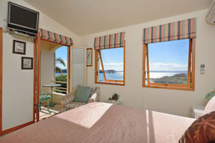Room 9 of 22