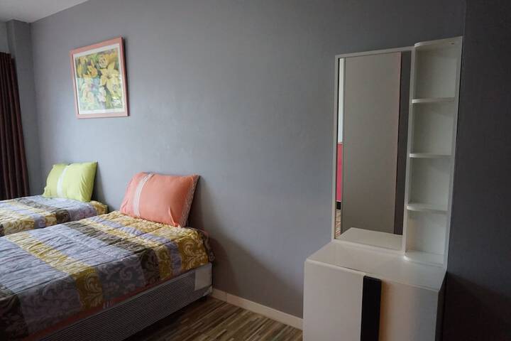 Room 7 of 61