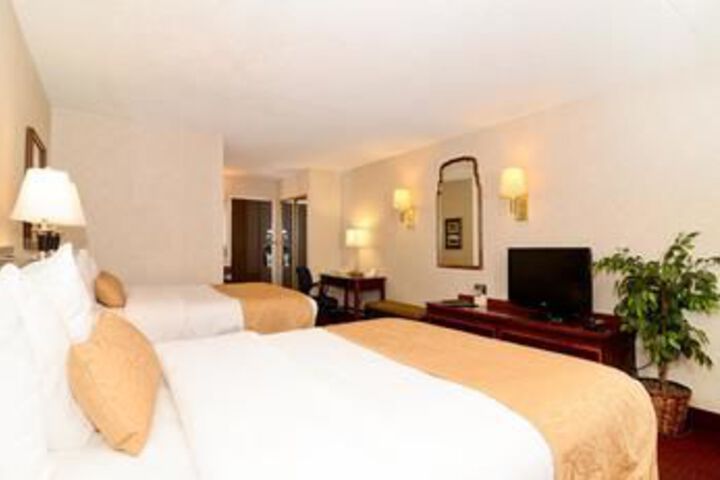 Room 10 of 75