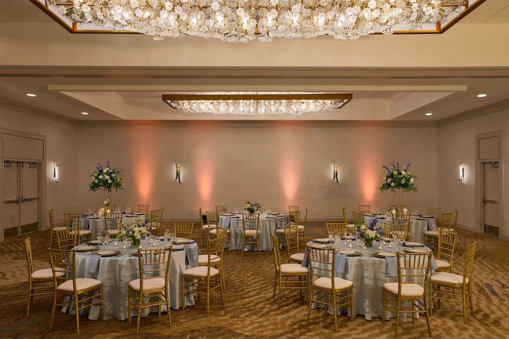 Ballroom/Hall 53 of 73