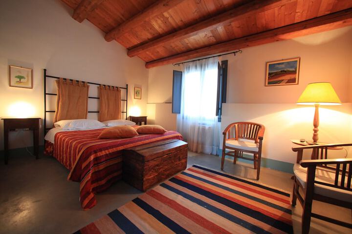Room 5 of 31