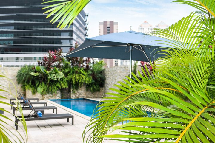 Hotel Pool