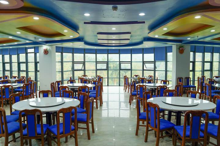 Dining 197 of 242