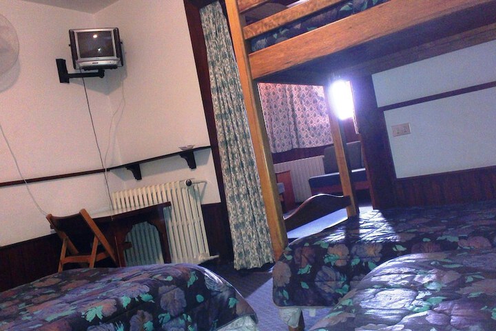Room 22 of 84