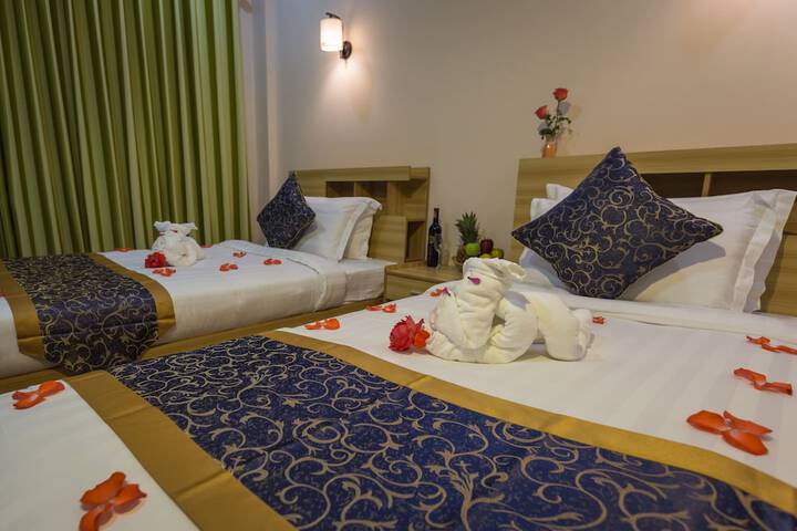 Room 8 of 22