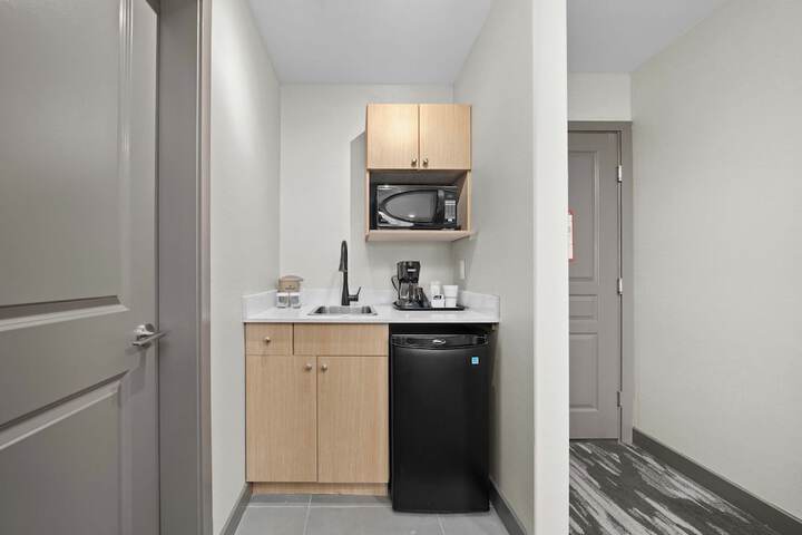 Private kitchenette