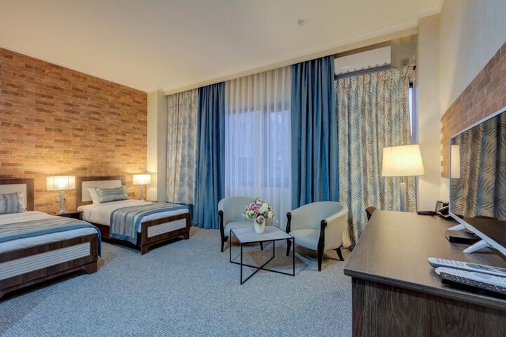 Room 27 of 55
