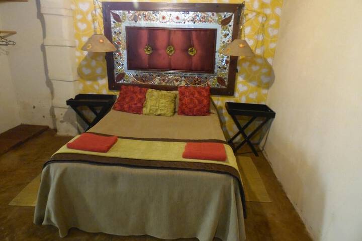 Room 5 of 53