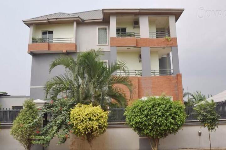 Denami Suites