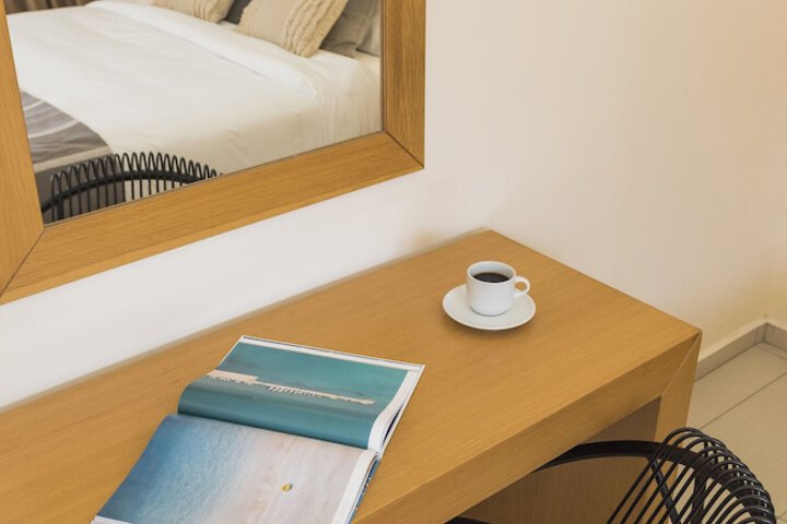 Room 25 of 100