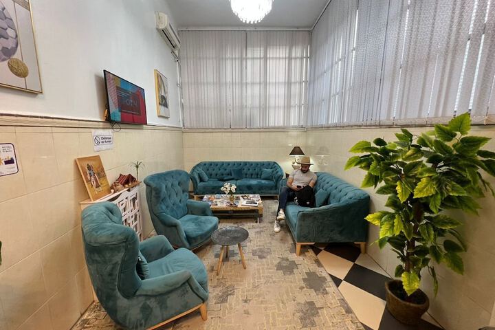 Room 11 of 21