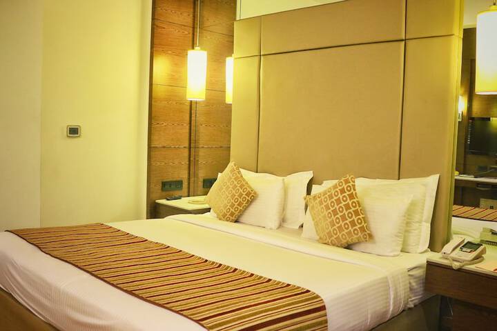 Room 18 of 52