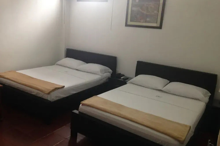 Room 7 of 30