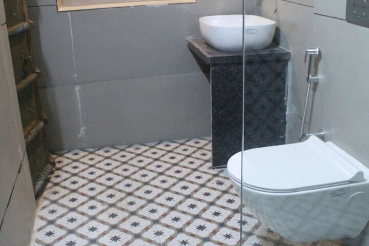 Room 10 of 90